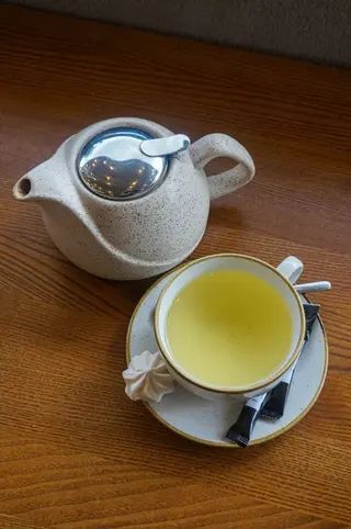 Чай зелений/чорний (500мл)