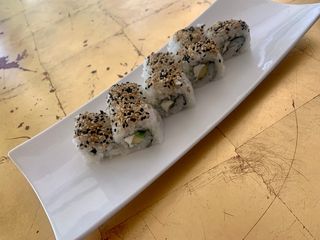 414A - Ura avocado maki 
