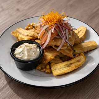 Chicharrón de pescado