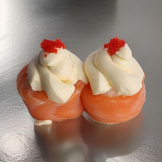 Volcano Roll (4 Pcs) 