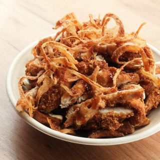 Mix de patatas con pollo adobado