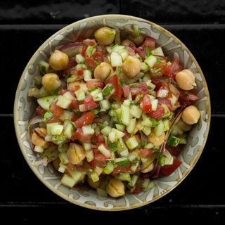 "Kachumber & Chickpea" salata