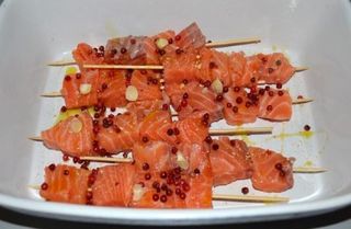 154-Spiedini di salmone e soia 4 pezzi