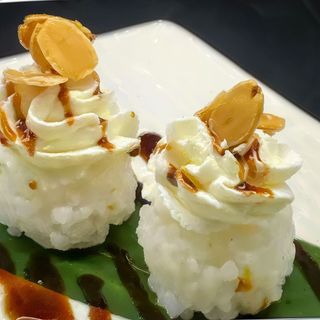 55. Gunkan philadelphia e mandorle