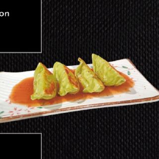 GYOZA DE VEGETALES A LA PLANCHA (4 uds.)