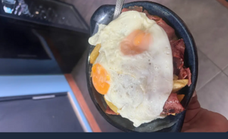 Ovos Rotos com Presunto