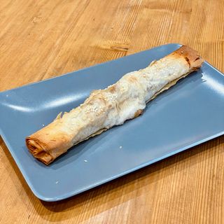 Домашна постна баница с червена леща и праз