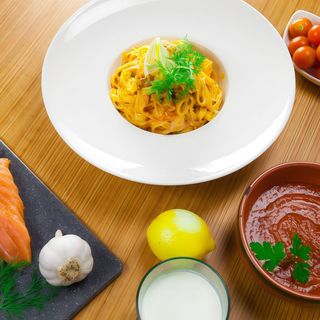 SPAGHETTI SALMONE E VODKA