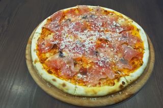 Піца з пармською шинкою преміум (350г)