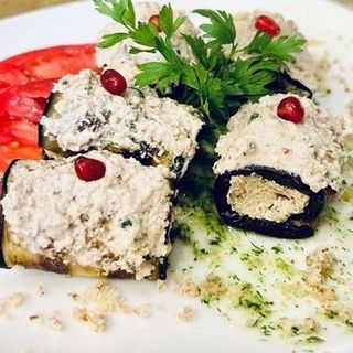 Ბადრიჯანი ნიგვზით