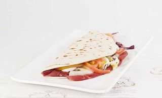Piadina con bresaola, rucola e grana
