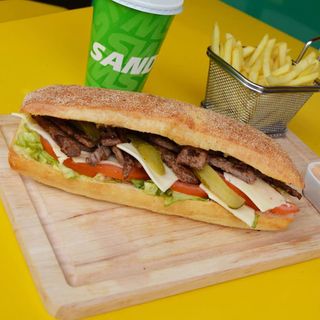 Suprêmes Steak Cheese