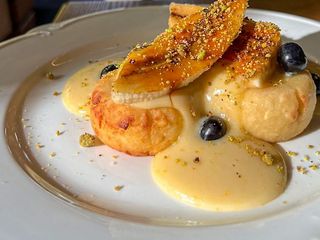 Сирники з банановим кремом (150/100г)