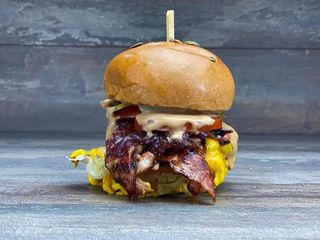 Famous King’s cheeseburger