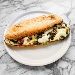 Panuozzo Salsiccia e friarielli