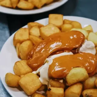 Las Bravas