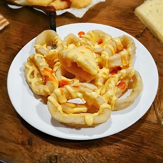 Calamares Bravos Salsa Aparte