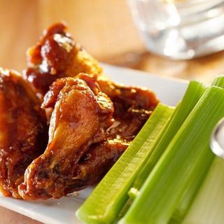 Menú Alitas De Pollo (6 Uds.)