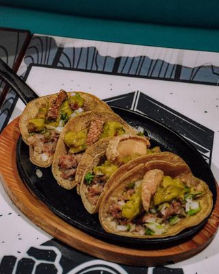 Tacos Carnitas (4 Uds.)