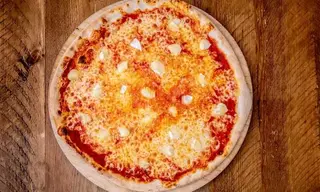 Pizza brie