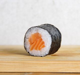 Maki De Salmón (8 Uds.)