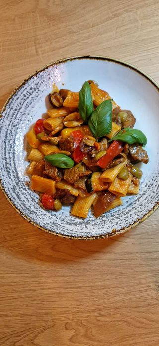 Rigatoni z polędwicą wołową