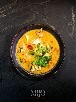 Tom Kha (Coconut soup)