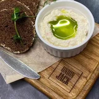 Ікра оселедець/ Мойви  з крем-сиром 100/100
