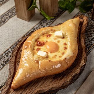 Хачапурі по-аджарськи