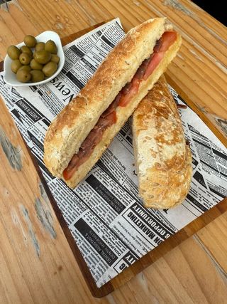 Bocadillo de anchoas