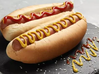C.Q.B Dogs Cheddar