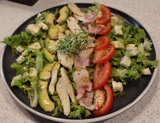 Салат Кобб (240г)