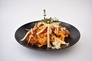 Талиатели Болонезе с телешко Рагу (250г)