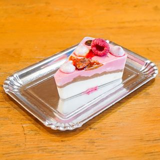 Mandorla, lampone, cioccolato