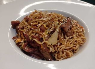 Yakisoba De Ternera