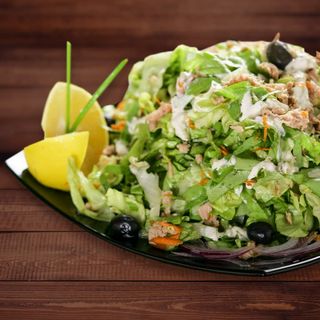 Salata sa tunjevinom