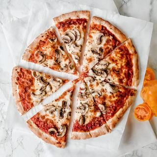 Pizza Funghi