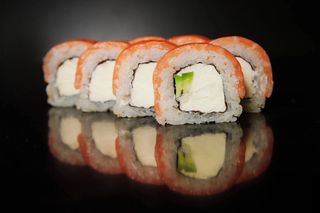 Рол Філадельфія з огірком (270г)