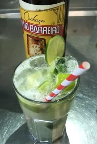 Caipirinha de Limão
