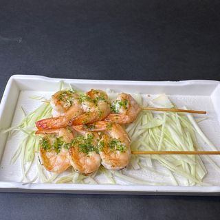 63. PINCHO DE GAMBAS A LA PLANCHA—(2U)