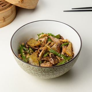 Signature Noodles with Vegetables