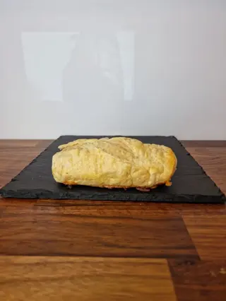 Hojaldre De Jamon Y Queso 
