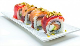 Uramaki black maguro - 4 pezzi