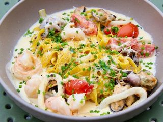 Паста з морепродуктами (310g)