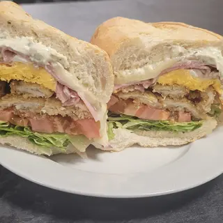 Bocadillo De Pollo Especial