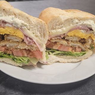 Bocadillo De Pollo Especial