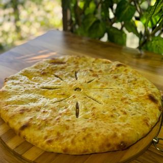 ლობიანი სულგუნით