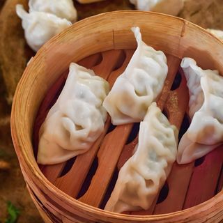 08.Gyoza De Pollo (6 Uds.)