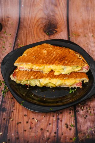 Tost sa kraškim vratom 490g