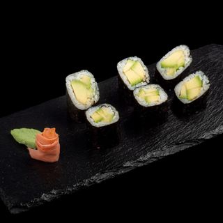 Avocado maki